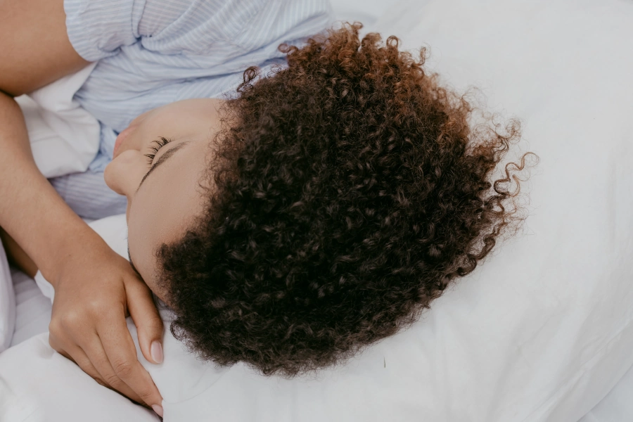 conseils pour dormir sans abîmer les cheveux