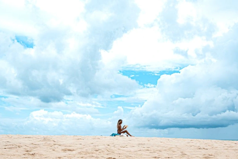bronzer sous les nuages